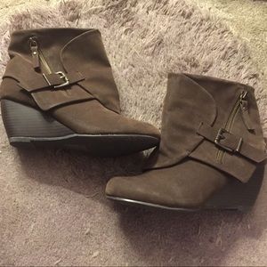 BRAND NEW Brown Wedge Boots