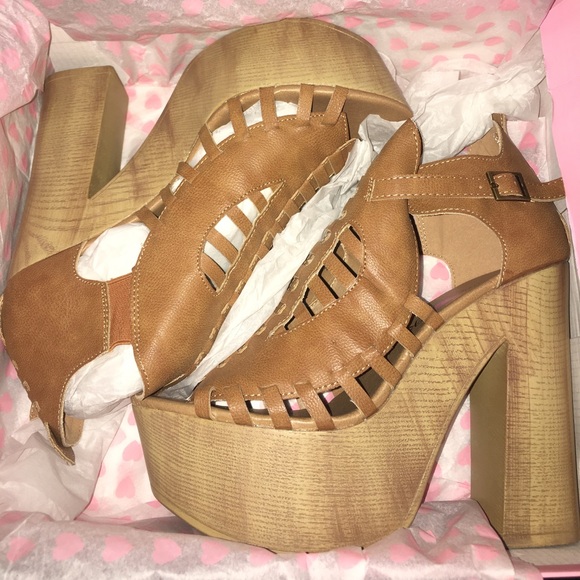 Brown platforms - Picture 1 of 4