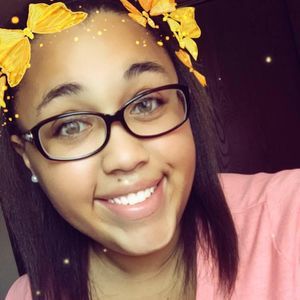 Meet your Posher, Courtney