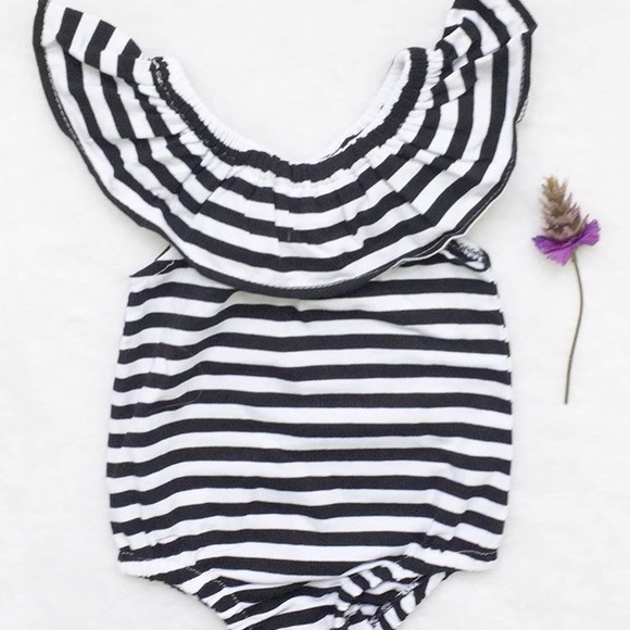 Baby girl striped off the shoulder romper - Picture 1 of 1