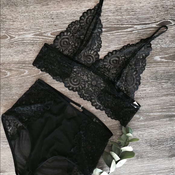 Scallop Lace Intimate Set l Plus Too - Picture 3 of 5