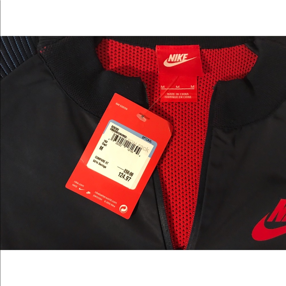 Nike Jacket - Picture 3 of 5