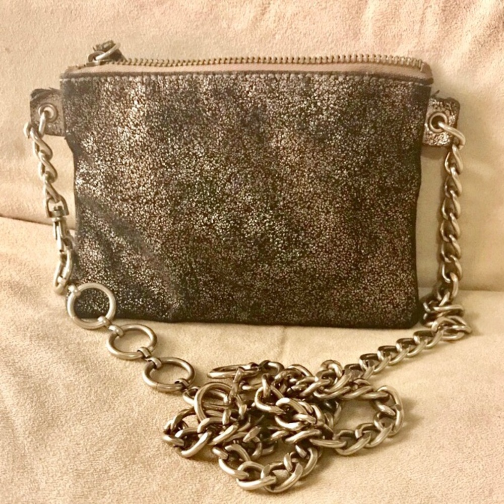 U/O - Deena & Ozzy - Chain Crossbody Shimmer Purse