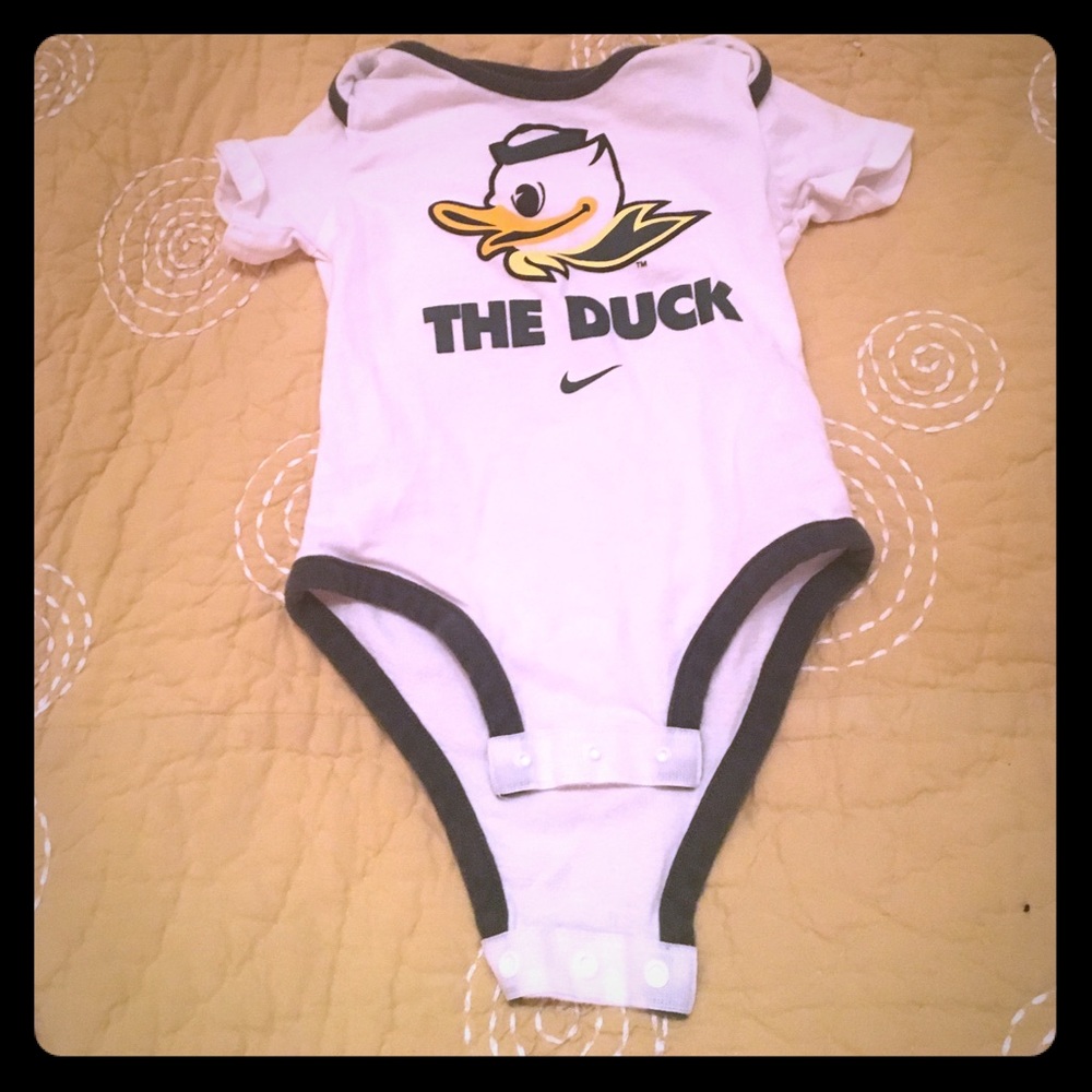 UO Ducks onesie from Nike - like new!