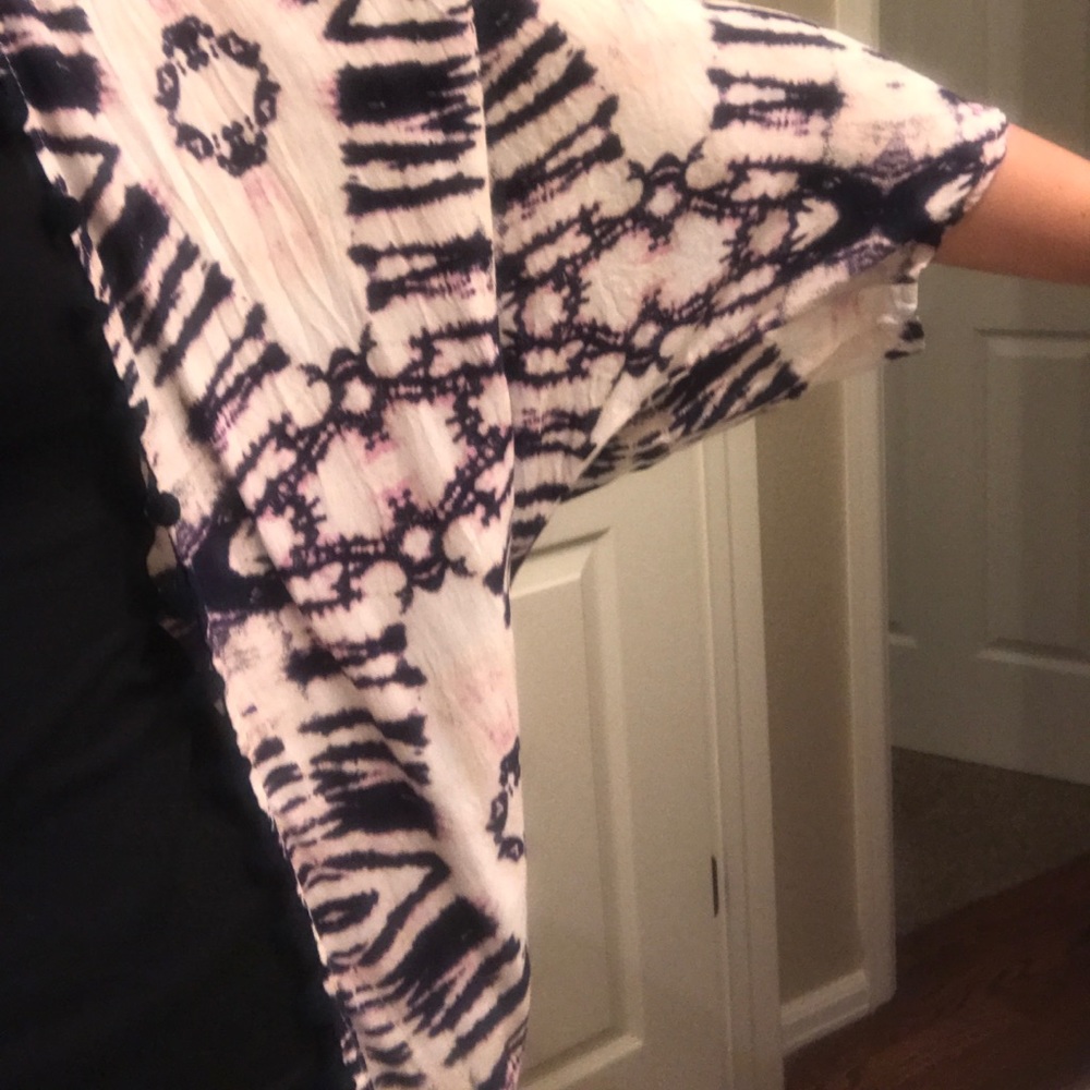 Cover up - Picture 3 of 3