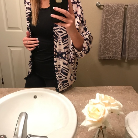 Cover up - Picture 2 of 3