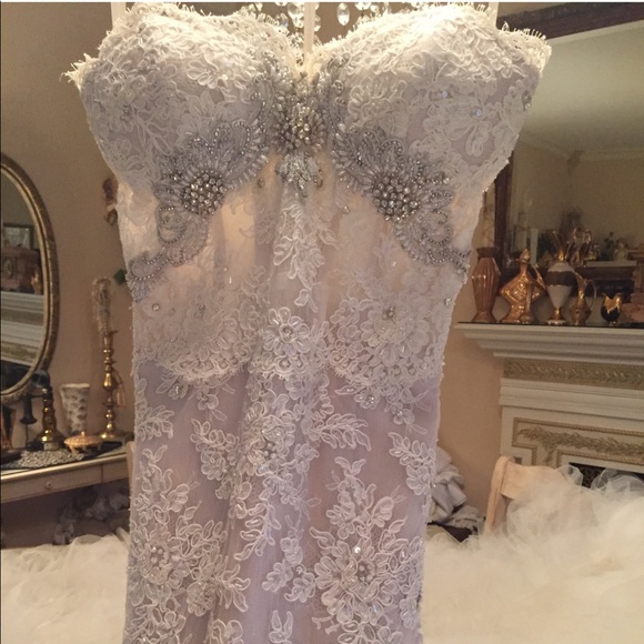 Eve Of Milady wedding dress - Picture 3 of 4