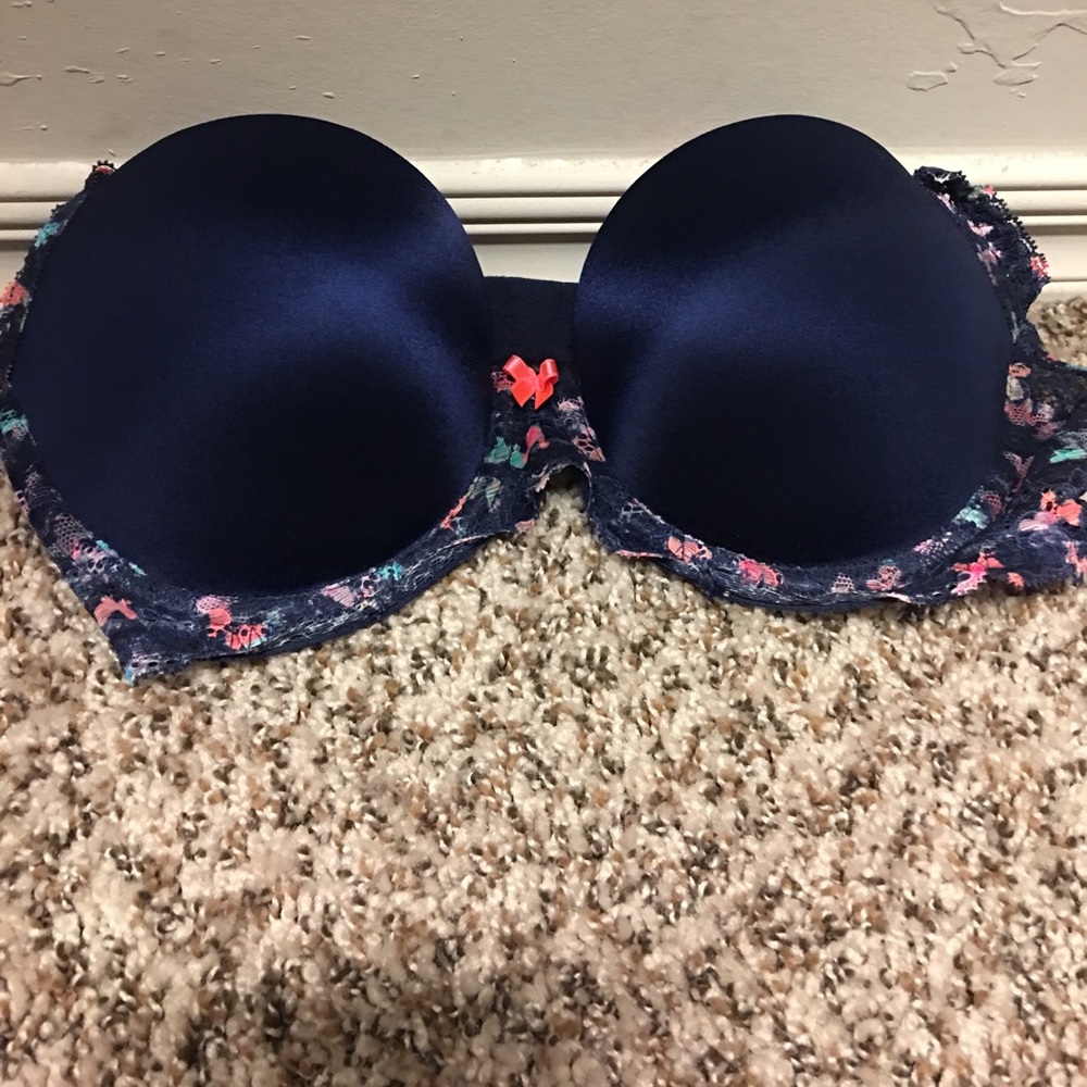 Pink Bra!