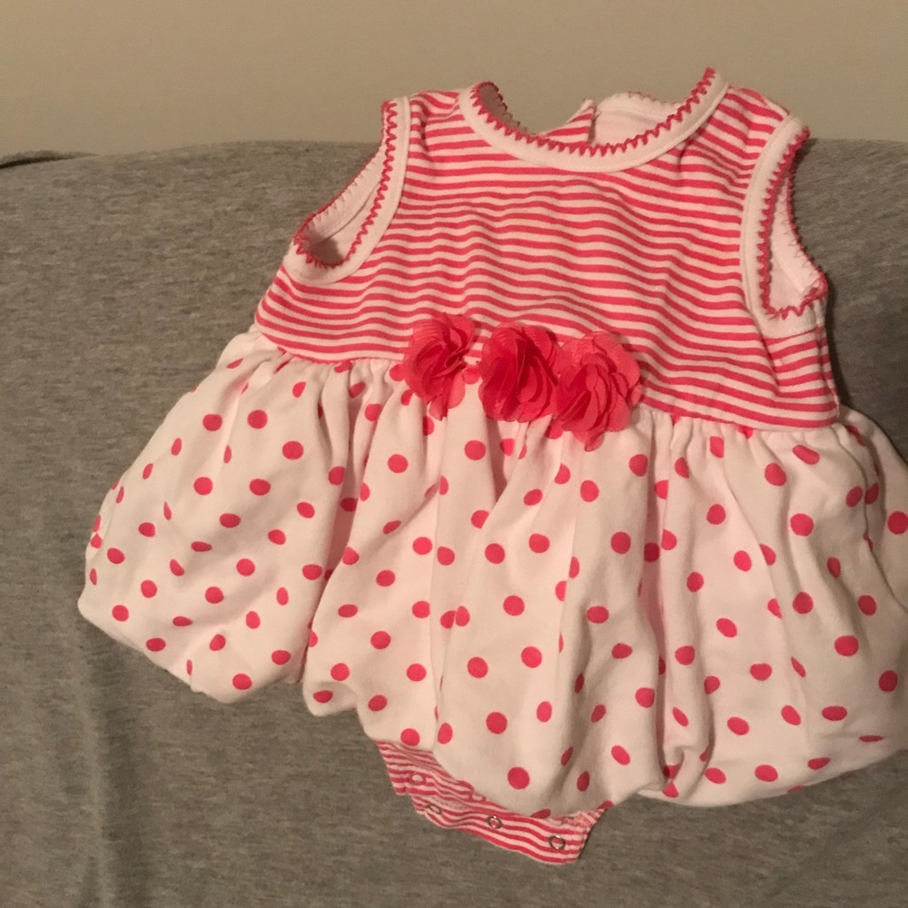 Infant pink and white striped romper snap bottom