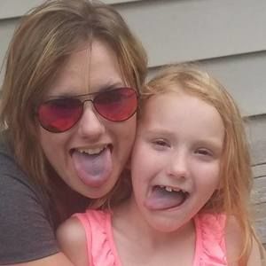 Meet your Posher, Danielle