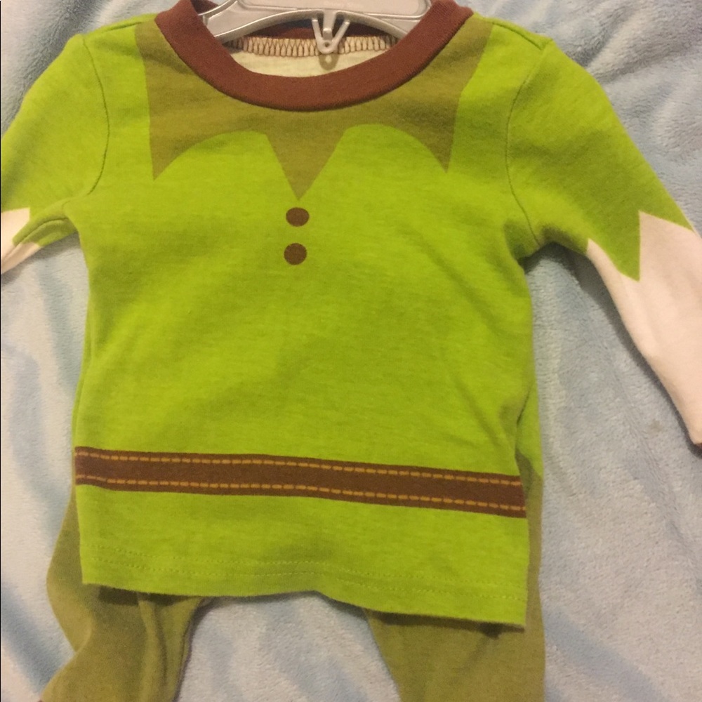 Peter Pan outfit 6-9 months Disney store