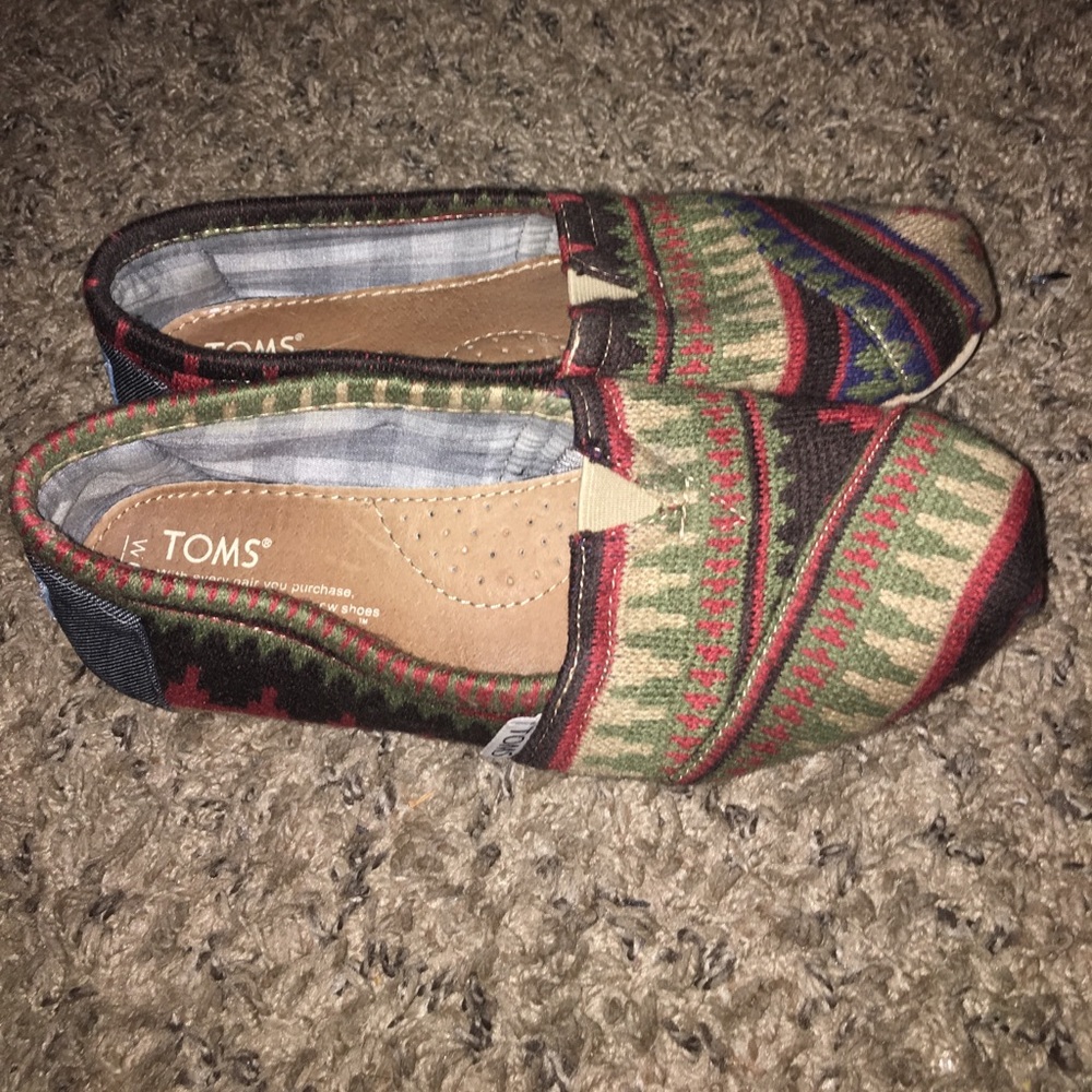 Toms with tribal print!