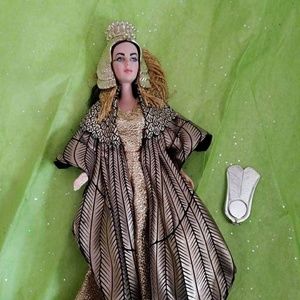 CLEOPATRA Queen of Egypt Elizabeth Taylor Barbie
