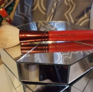 MAC Limited Edition brush😄🖤