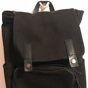 Everlane - The Modern Snap Backpack Black