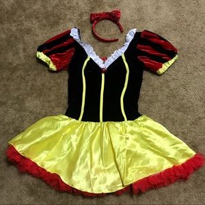 Halloween Costume Sexy Snow White 🎃