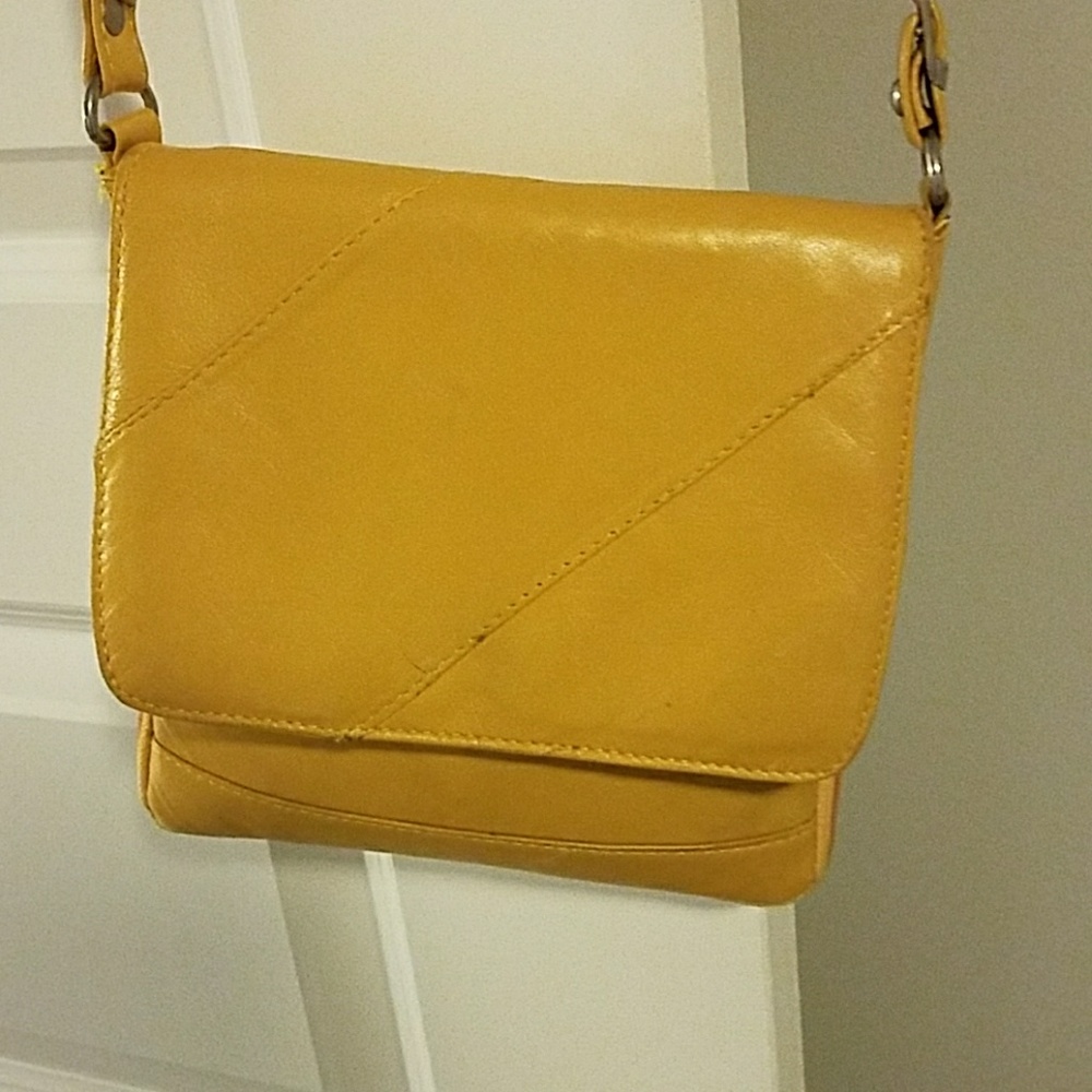 Crossbody bag