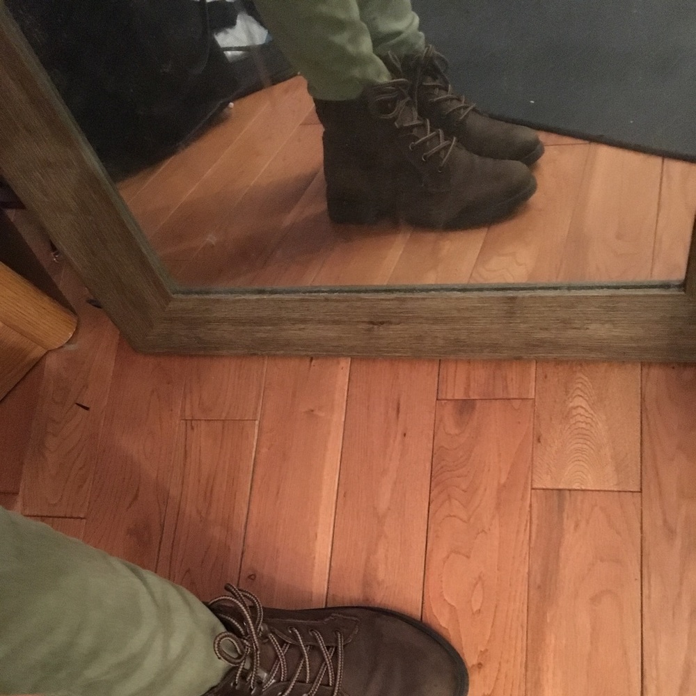 Extra bootieee photos