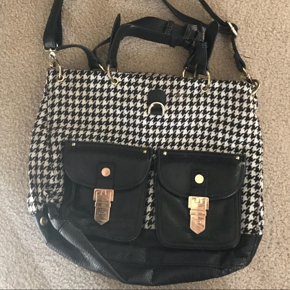 Adorable Steve Madden bag