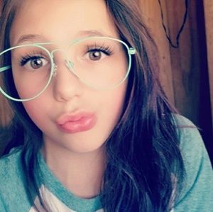 Meet your Posher, Hope