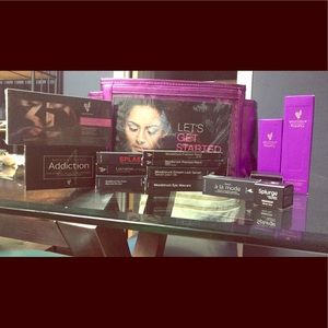 YOUNIQUE MAKEUP AND FACIAL CARE