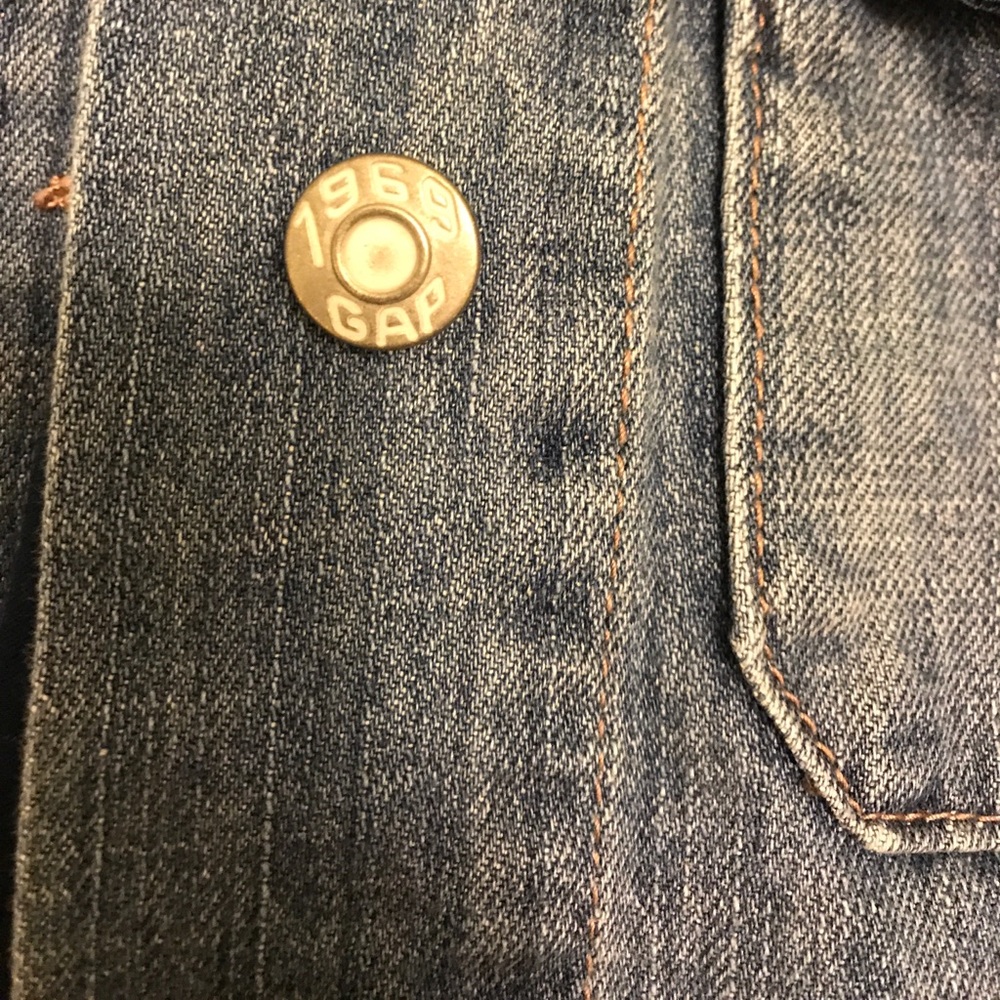 GAP jean jacket, size XS - Picture 4 of 8