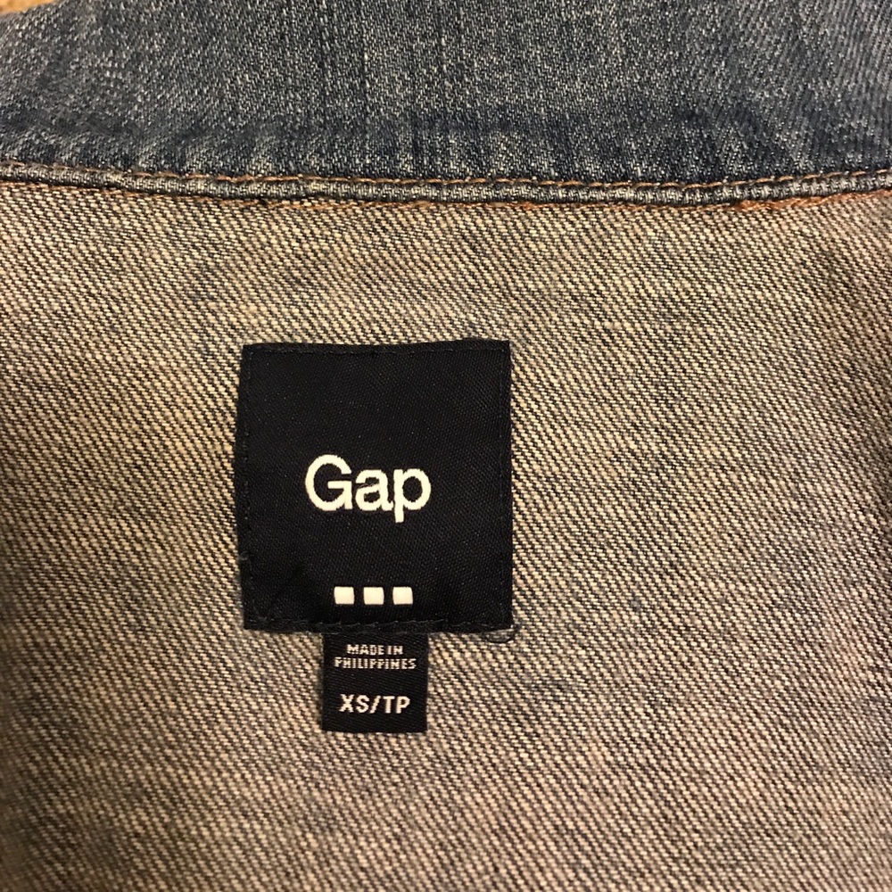GAP jean jacket, size XS - Picture 6 of 8
