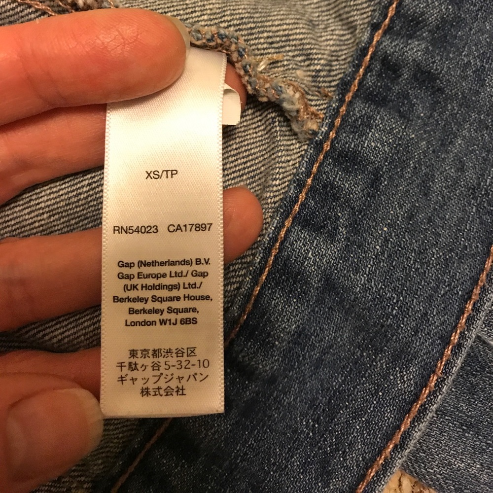 GAP jean jacket, size XS - Picture 8 of 8