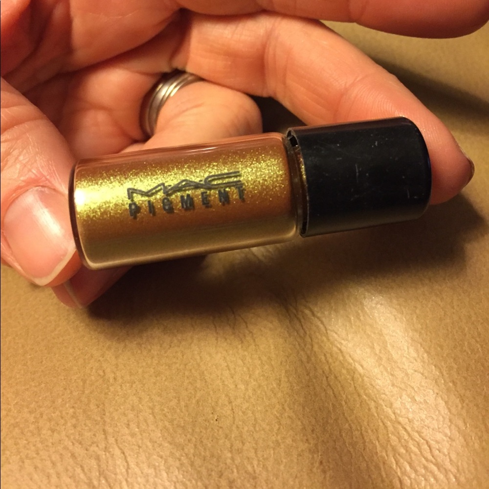 MAC old gold mini pigment