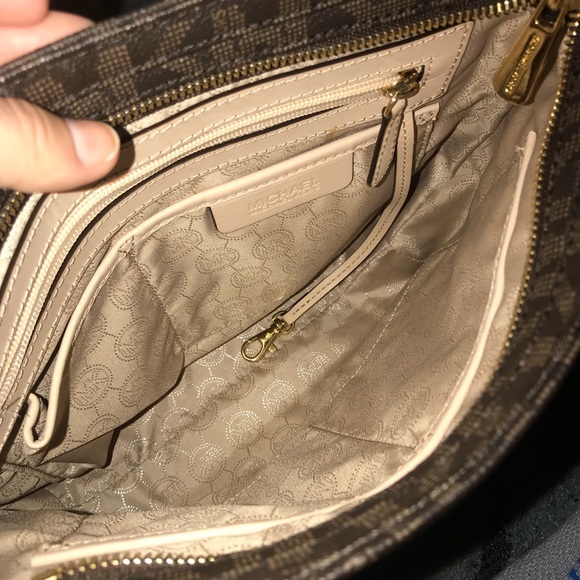 Brown Michael Kors crossbody and wallet - Picture 3 of 5