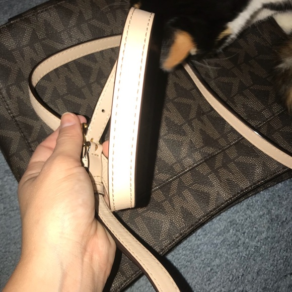 Brown Michael Kors crossbody and wallet - Picture 5 of 5