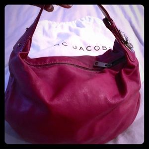 Marc Jacobs round fuchsia leather hobo