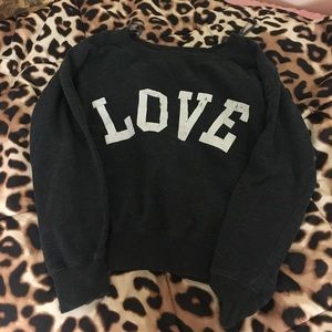 Sweatshirt