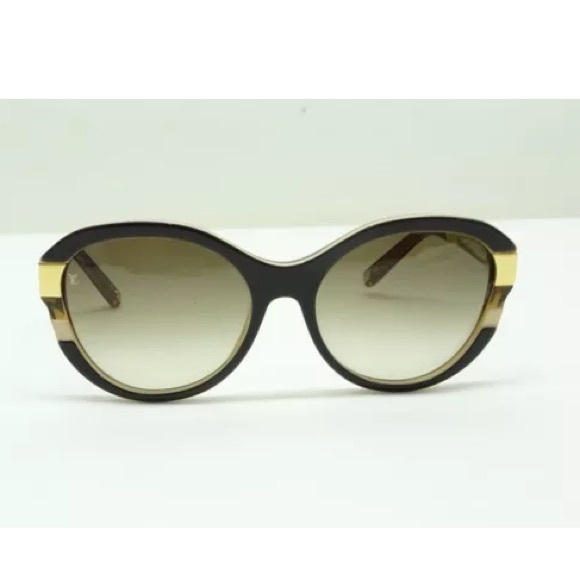 Louis Vuitton Accessories - Authentic Louis Vuitton petit soupcon sunglasses