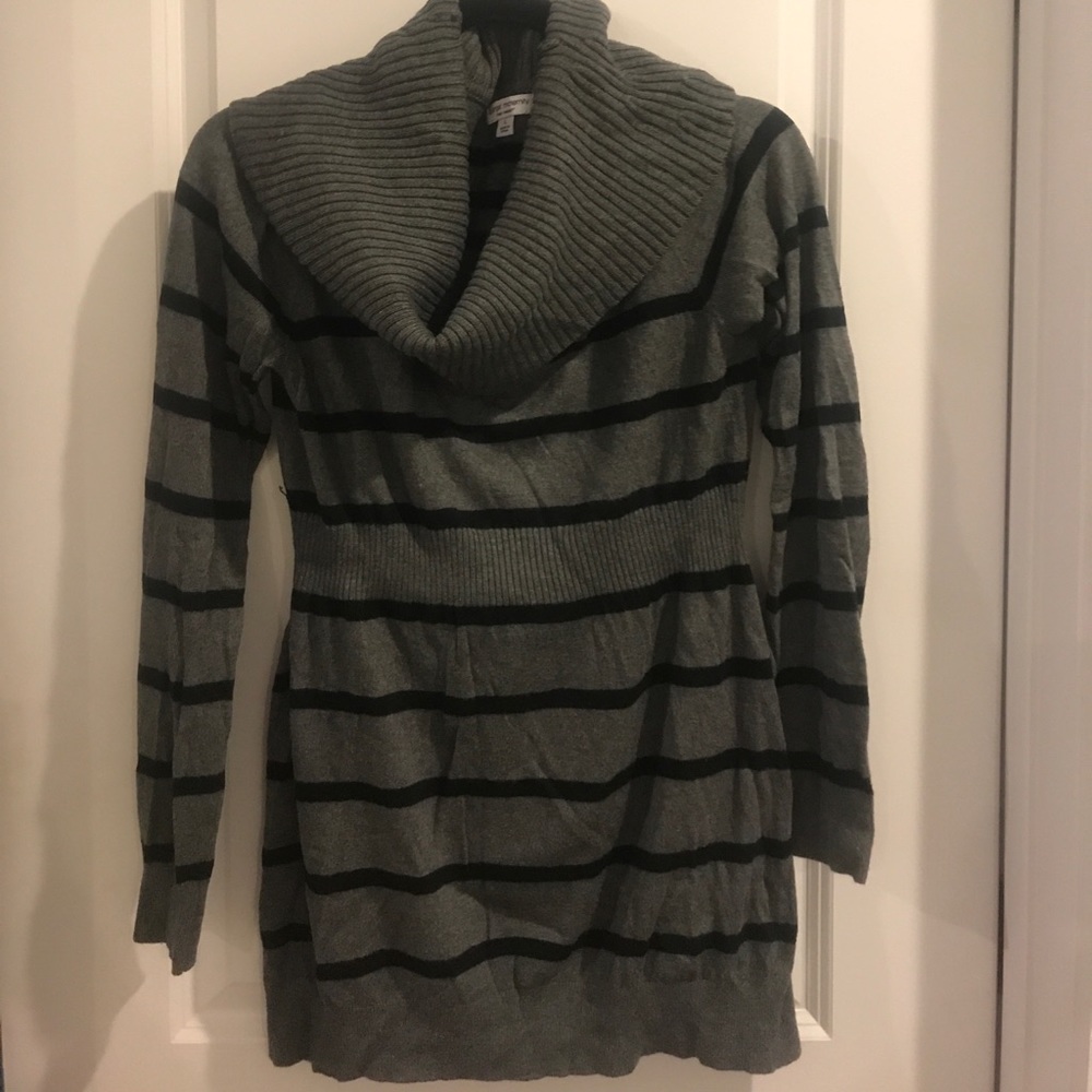 Sweater with stripes