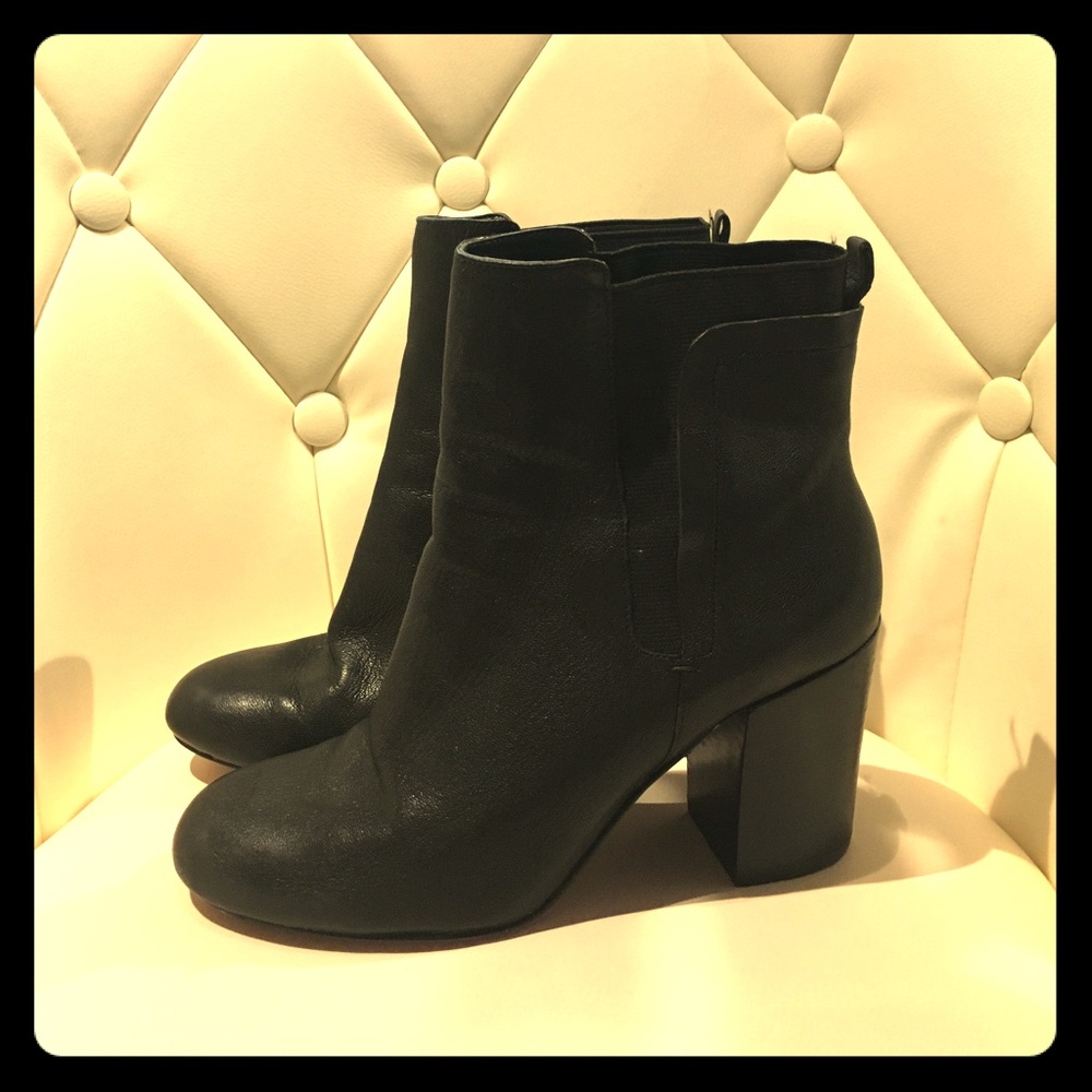 🔻Final Price! Stylish Nine West ankle boots