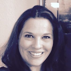 Meet your Posher, Cynthia