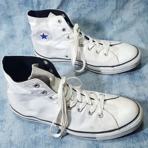 white converse black trim