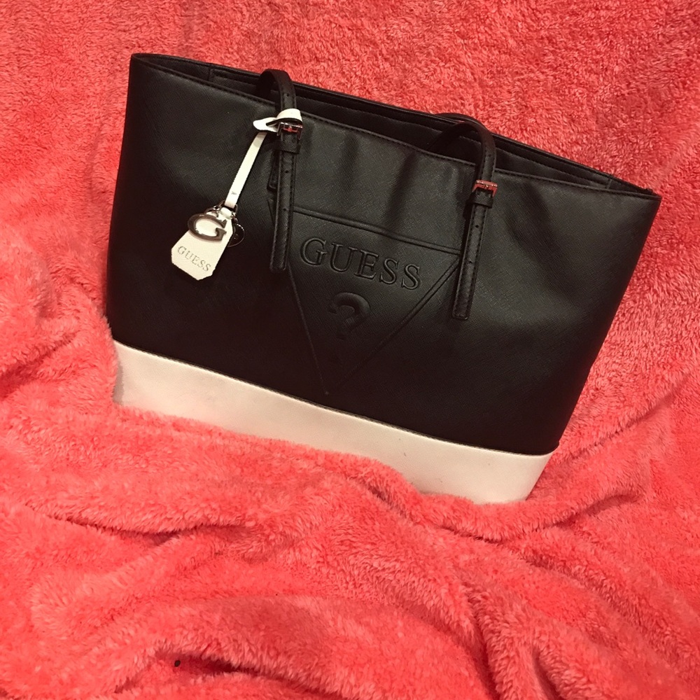 Guess purse