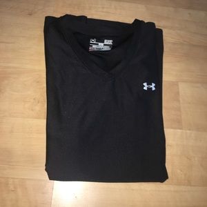 Black Under Armour work out shirt