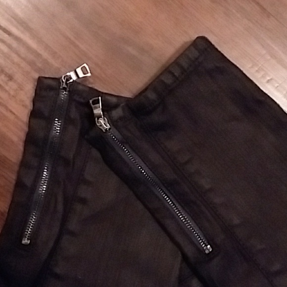 Black Orchid Cropped Skinny Jeans - Picture 8 of 8