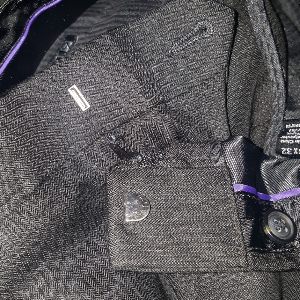 Dress pants - Picture 3 of 4