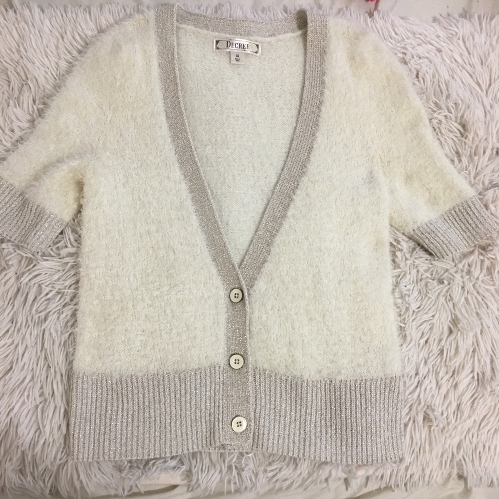 Short sleeve cardigan