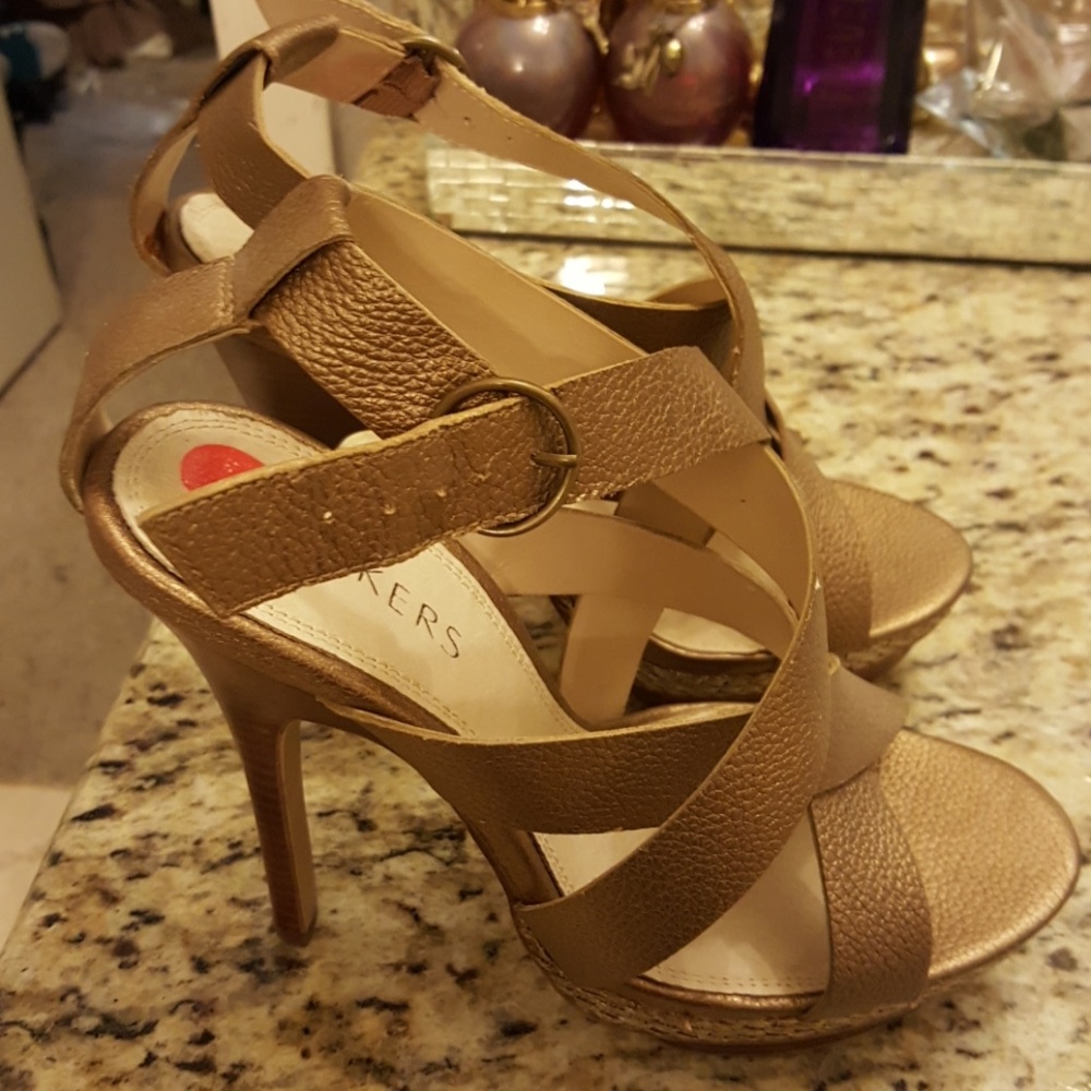 Mint condition Bakers Strappy Heels