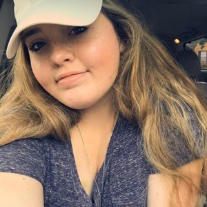 Meet your Posher, Michaela