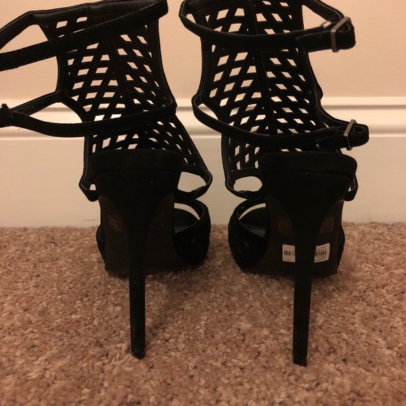 Strappy caged heels - Picture 4 of 4