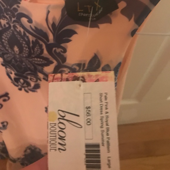 Blue and pink dress - Picture 2 of 2