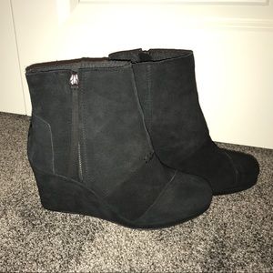 TOMS Black Seude Booties
