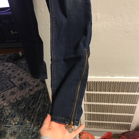 H&M jeans - Picture 3 of 3