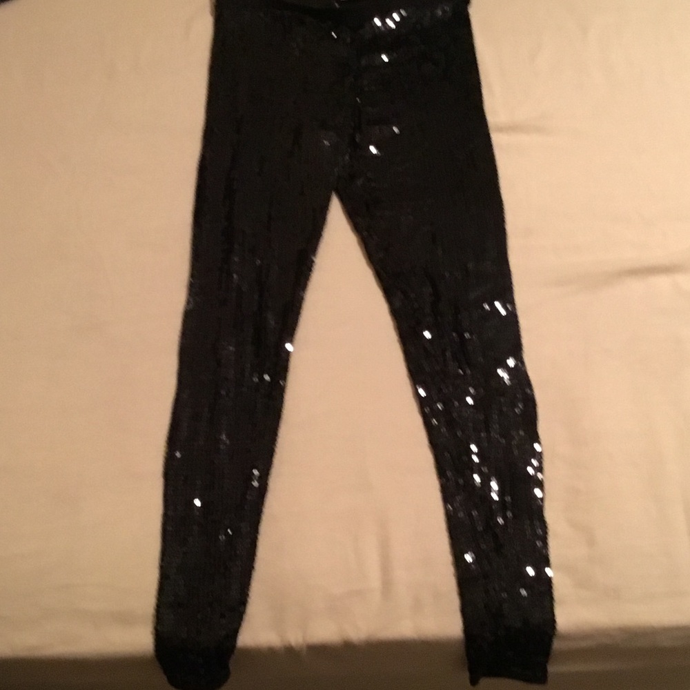 Black Sequin Leggings!🖤